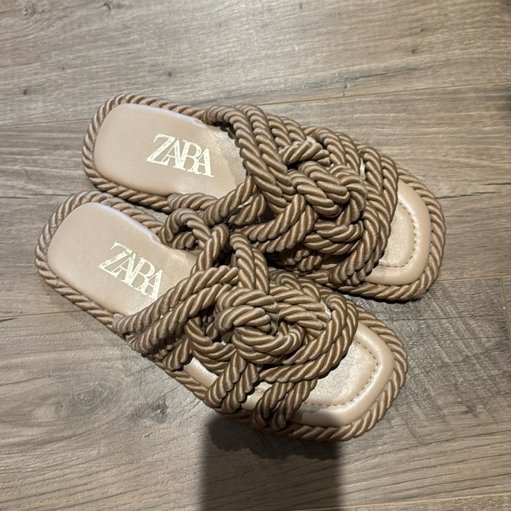 Zara summer sandals size 6
